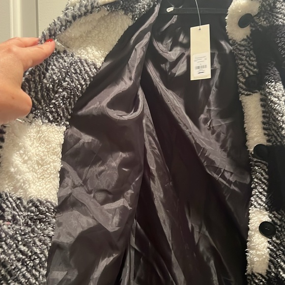 NWT Faux Fleece Jacket - Picture 5 of 8